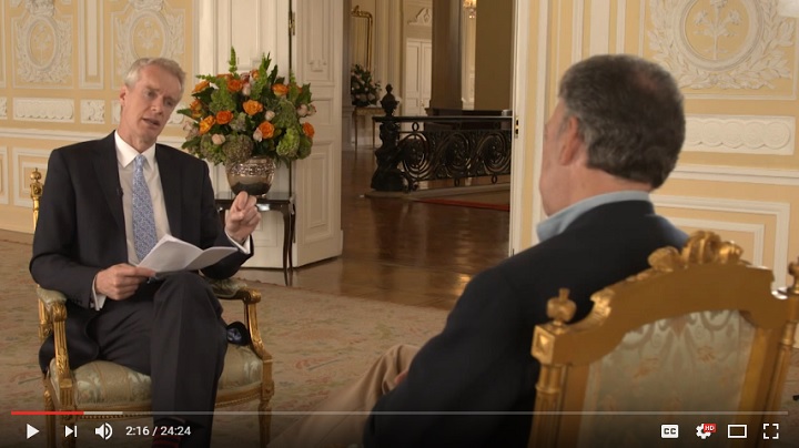 Stephen Sackur interviewing the Colombian President