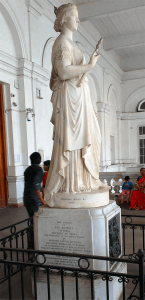 Queen Victoria statue in Indian Museum
